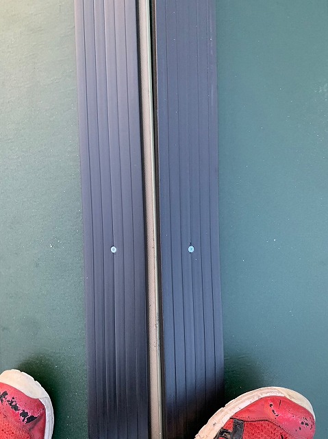 スレート屋根から横暖ルーフを使った屋根カバー工事を行いました！川口市屋根カバー工事　横暖ルーフαｓ　ニチハ　センタールーフ　スレートボロボロ　ガルバリウム鋼板　